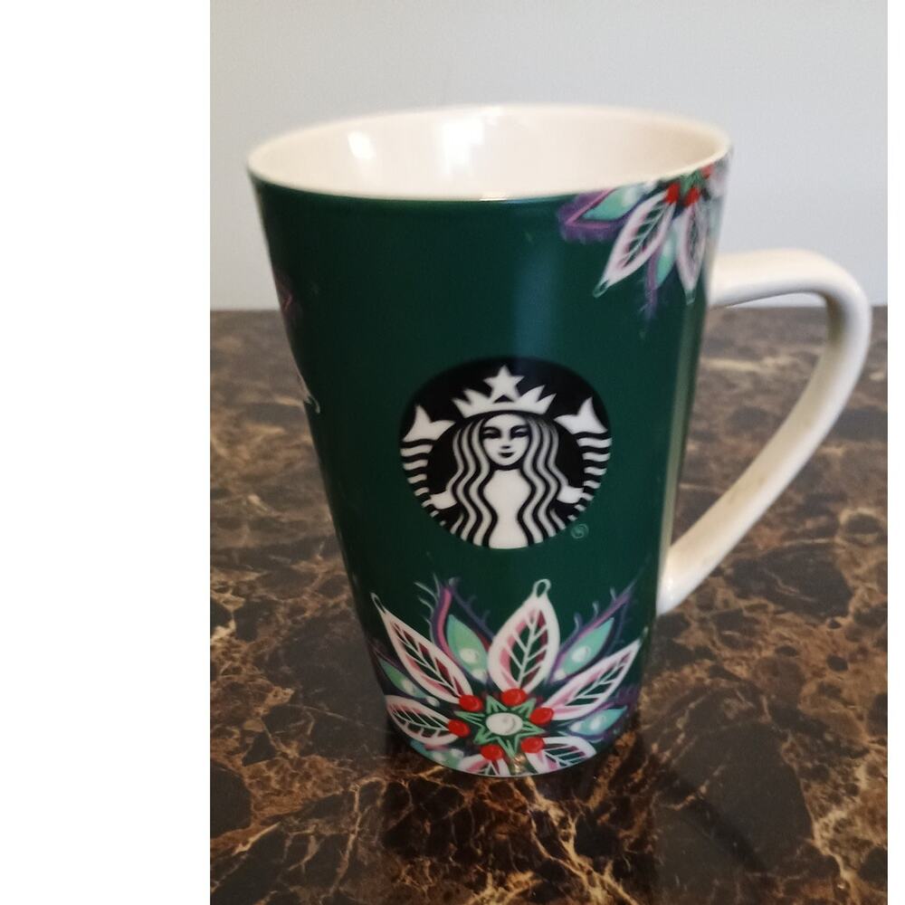 Starbucks 2020 Xmas Holiday Ceramic Coffee Mug ( Green Poinsettias ) - 12 oz